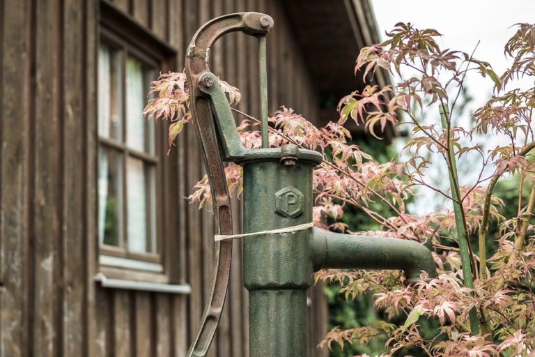 Brunnen im eigenen Garten selber bohren So ist es möglich